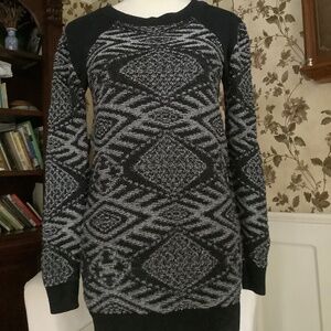 Women Sun & Shadow Cotton Sweater Tunic Length  Black and Gray Size M